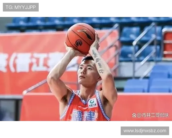 山东男篮赛前训练聚焦邱彪陈林坚战术沟通提升备战成效整体执行力 山东男篮赛前训练聚焦邱彪陈林坚战术沟通提升备战成效整体执行力