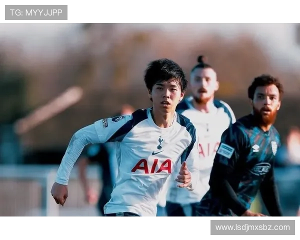 门兴的三中卫阵型有利于高井幸大町野修斗围绕他打造核心体系